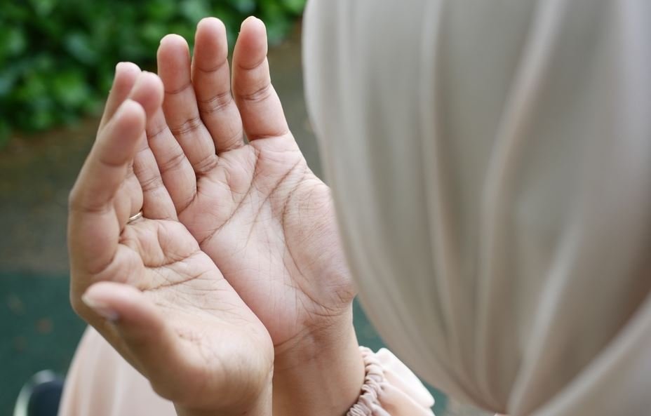 Allahumma Farrij Hammi Dua for Relief in Life
